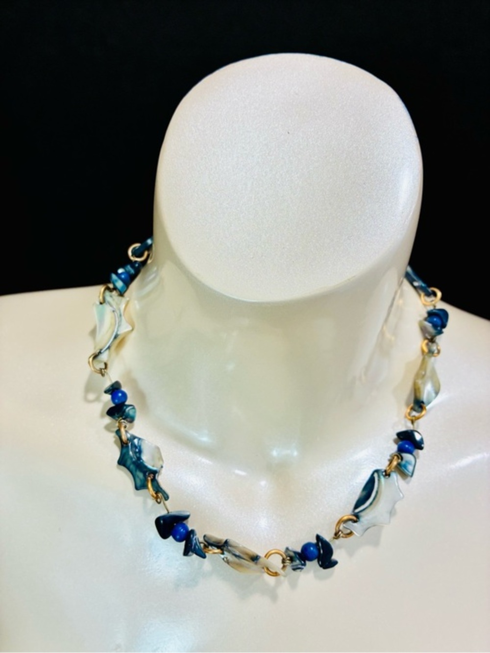 VTG Gold-Tone Chain Necklace with BL Shell Beads and Baroque Abalone Chunks